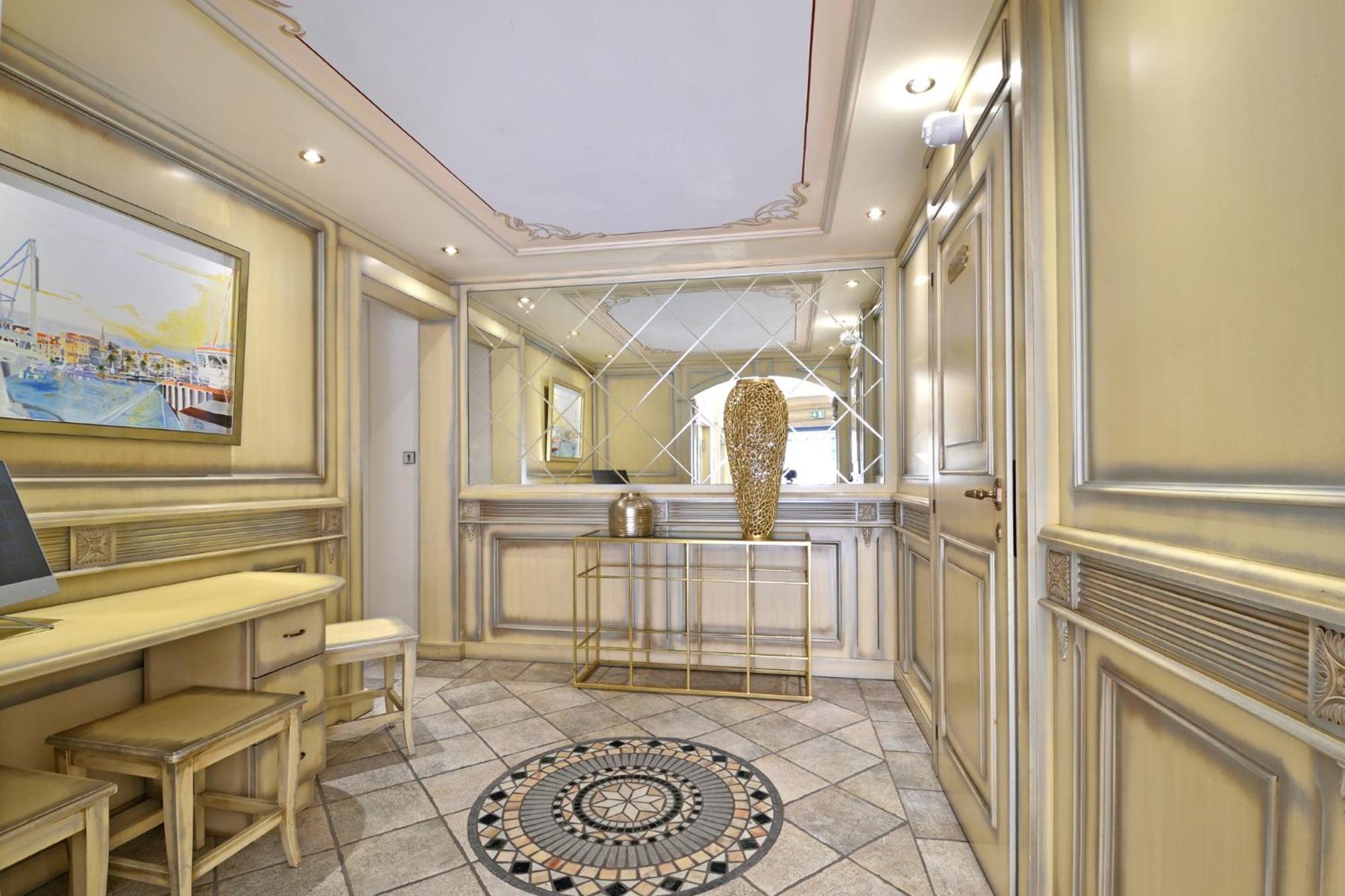 Hotel Le Rocher Calvi  Luaran gambar