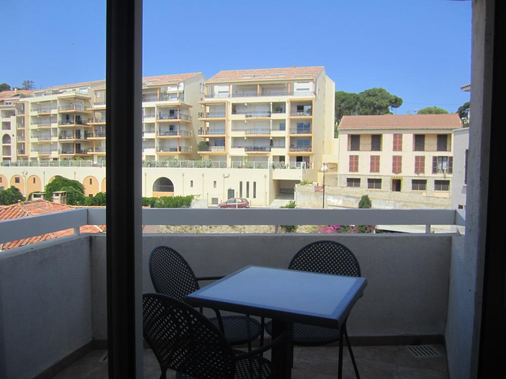 Hotel Le Rocher Calvi  Bilik gambar